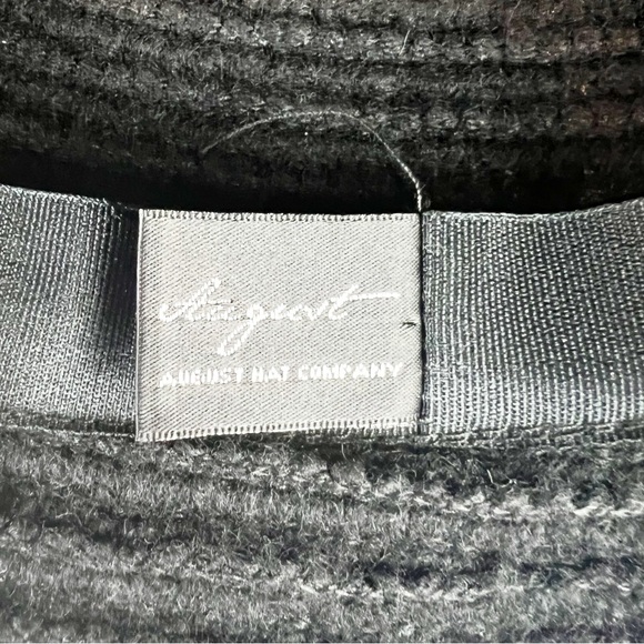 August Hat Company Women’s Black Multicolor Cloche Knit Hat - Picture 6 of 7